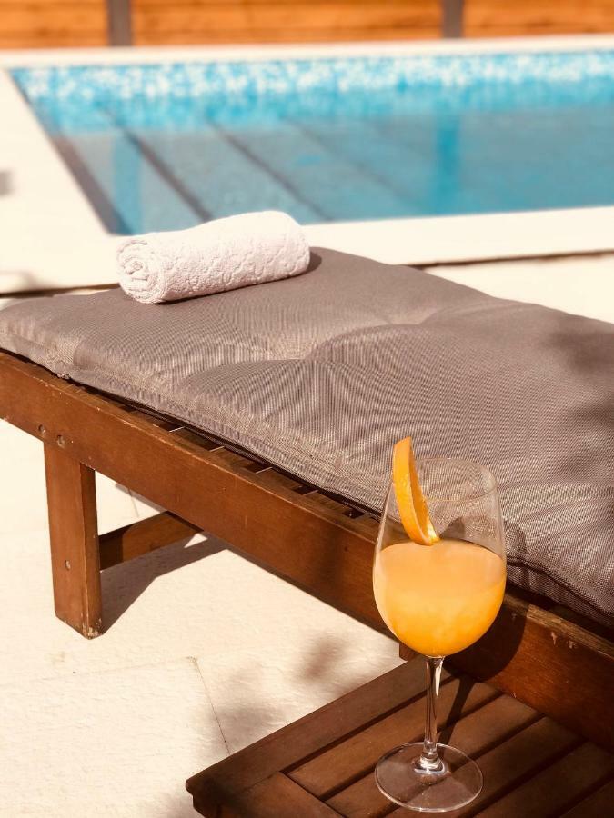 Apartments Malic Pridraga ภายนอก รูปภาพ
